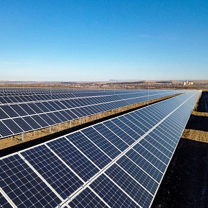 Солнечные батареи Сорочинской и Новосергиевской СЭС, г. Оренбург